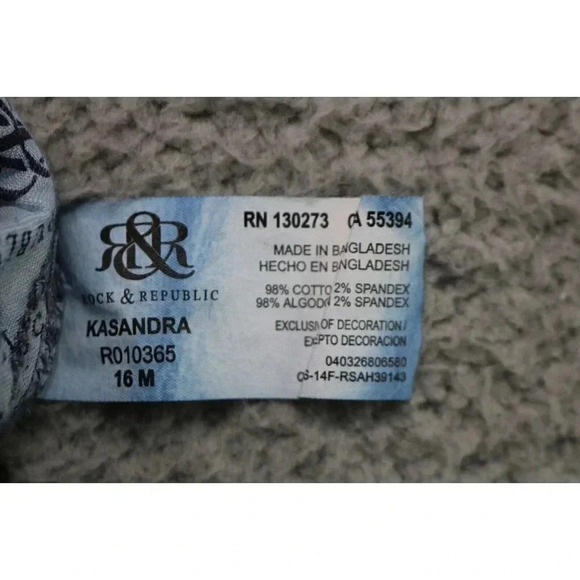 Women's Rock & Republic Kasandra Blue Jeans-Size 16M-Distressed - Picture 10 of 11